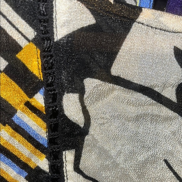 Floral Print Women's Blouse - Picture 9 of 10